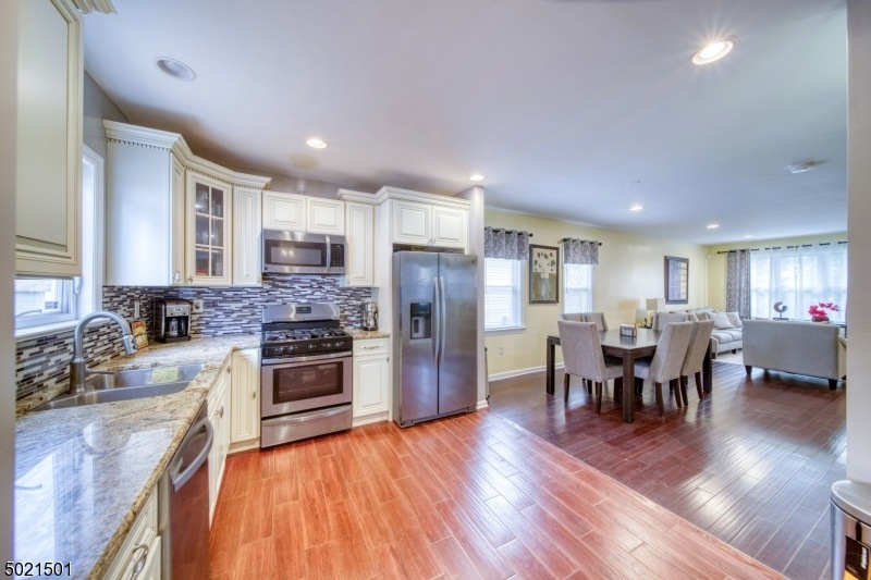 9 Elston St, Bloomfield, NJ 07003 - photo 1