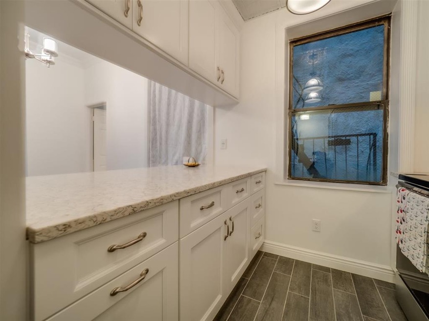 258 Barrow St unit 1D, Jersey City, NJ 07302 - photo 1