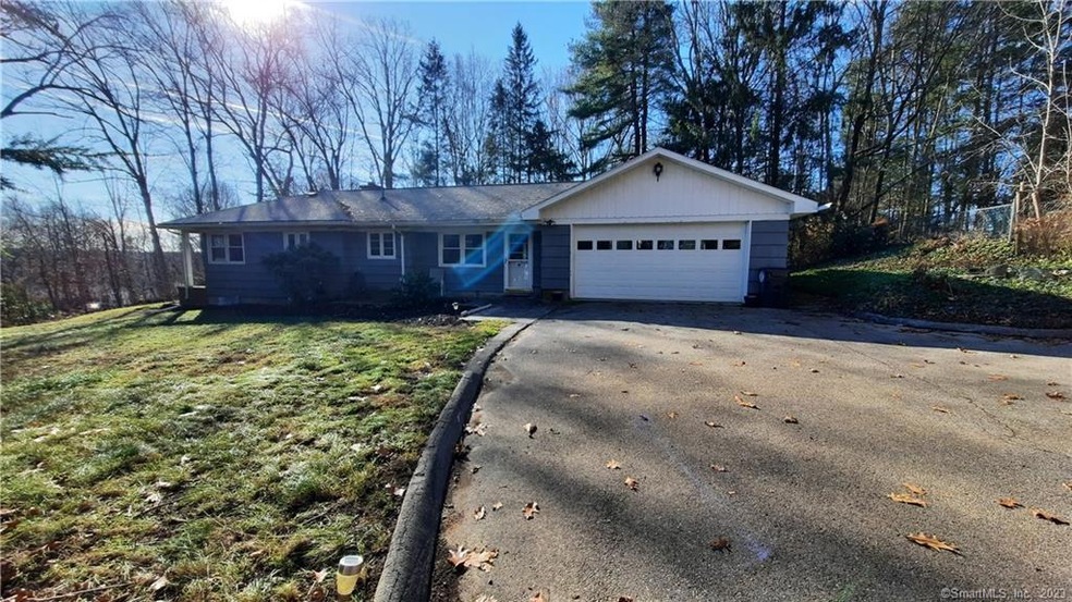 10 W View Dr, Woodstock, CT 06281 - photo 1