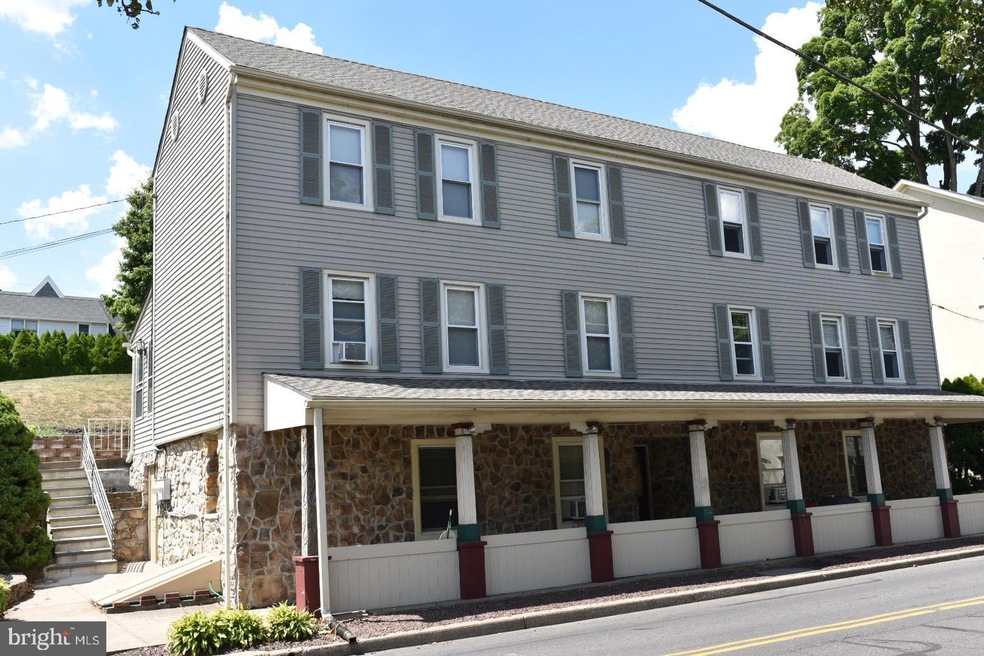 671 Easton Rd, Riegelsville, PA 18077 - photo 1