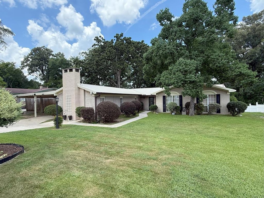 26 Goff St, Daleville, AL 36322 - photo 1