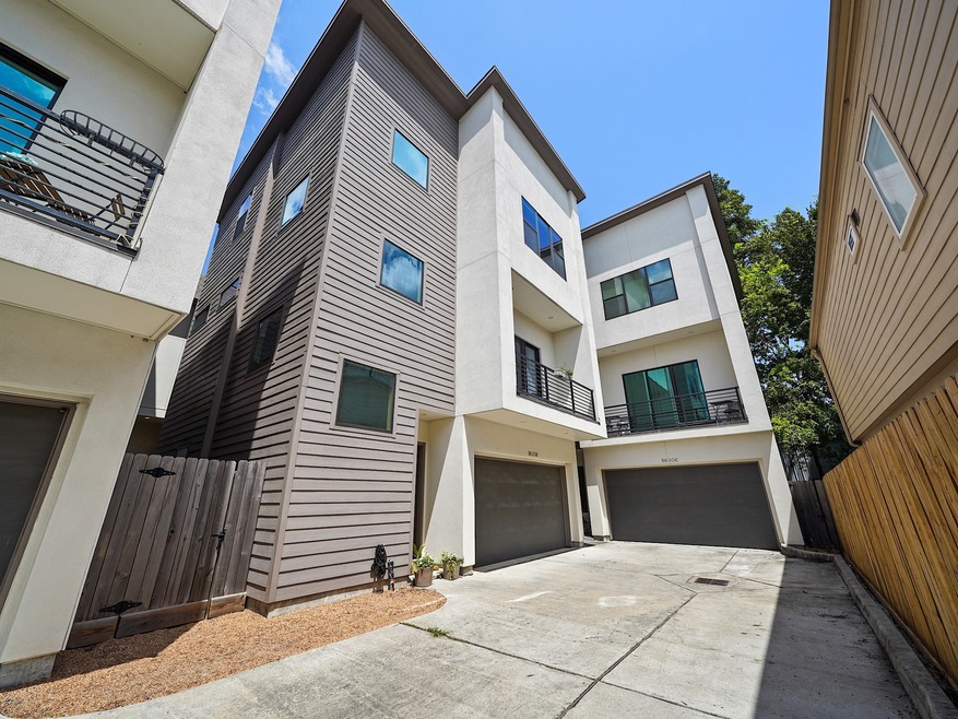 5820 Petty St unit B, Houston, TX 77007 - photo 1