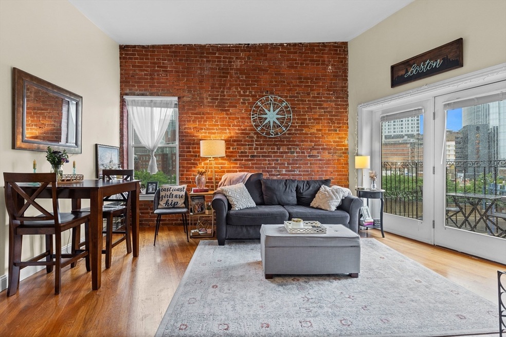 59 Endicott St unit 5, Boston, MA 02113 - photo 1