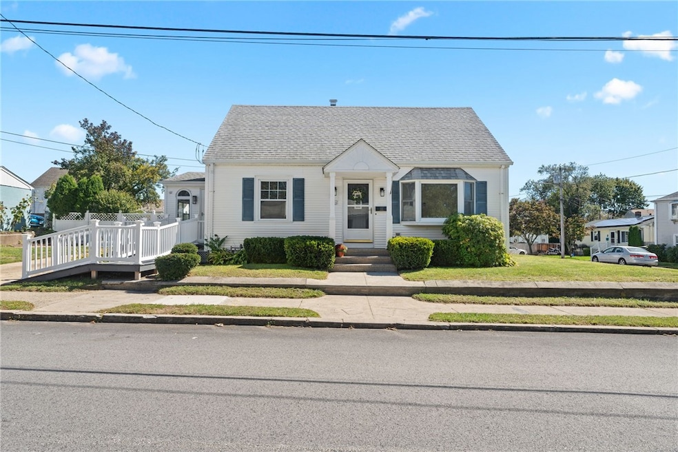 136 Frankfort St, Cranston, RI 02910 - photo 1