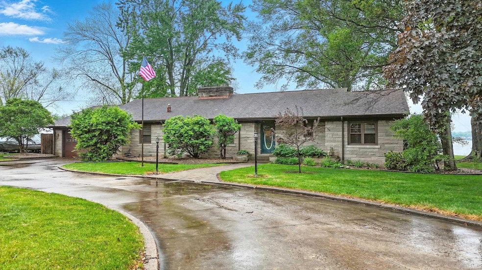 For Sale $925,000