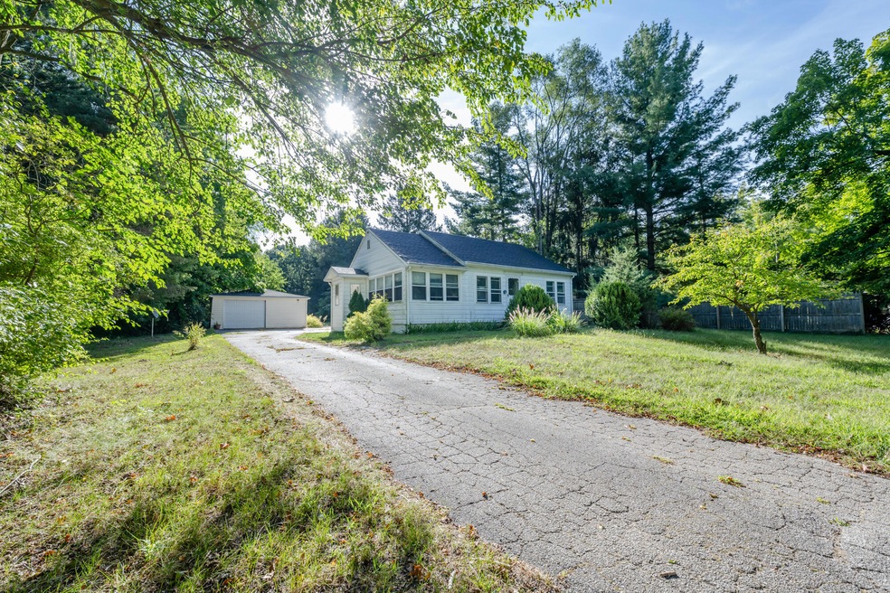 13081 California Rd, Sawyer, MI 49125 - photo 1