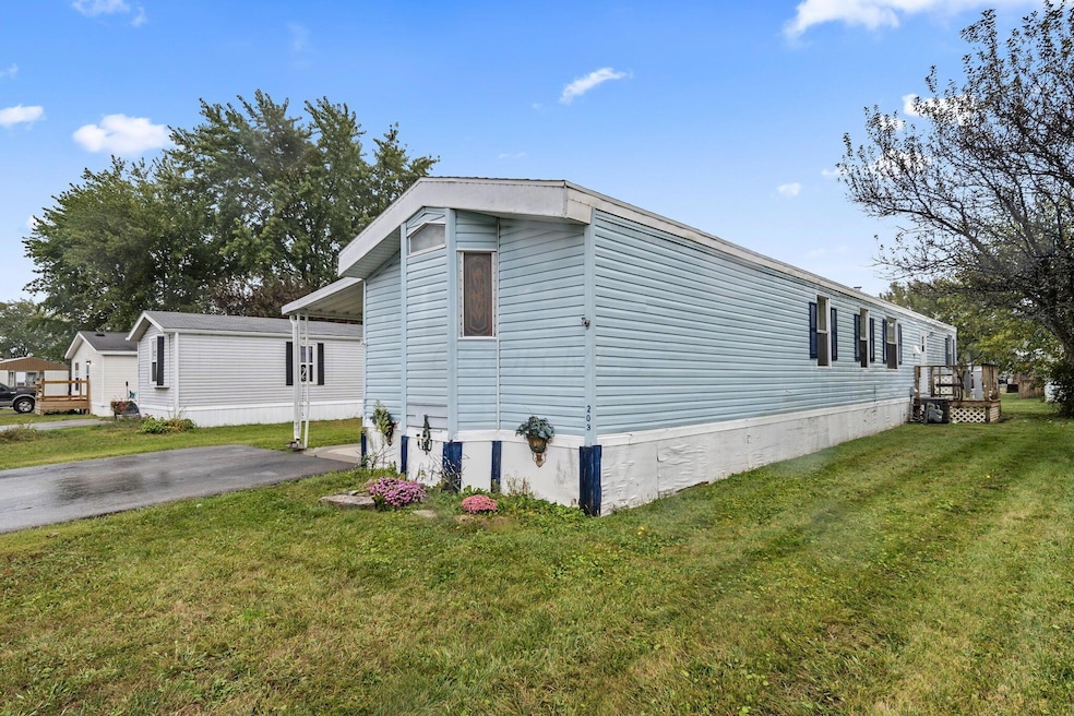 1330 Hanover Rd unit 203, Delaware, OH 43015 - photo 1