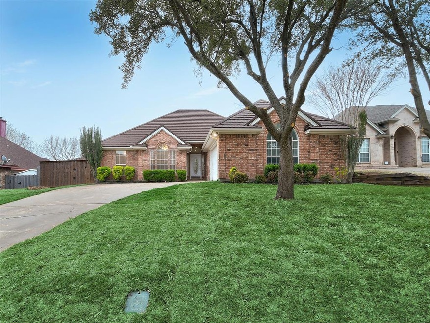 721 Herman Dr, Hurst, TX 76054 - photo 1