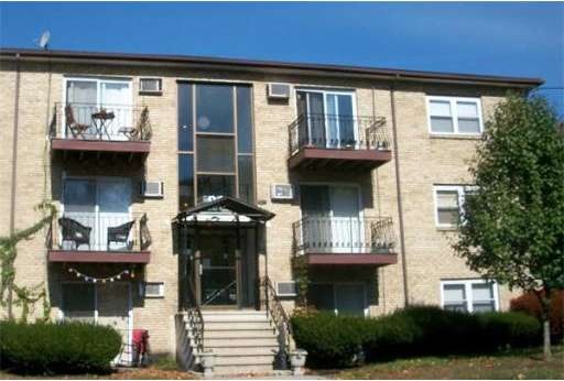 81 High St unit 17, Amesbury, MA 01913 - photo 1