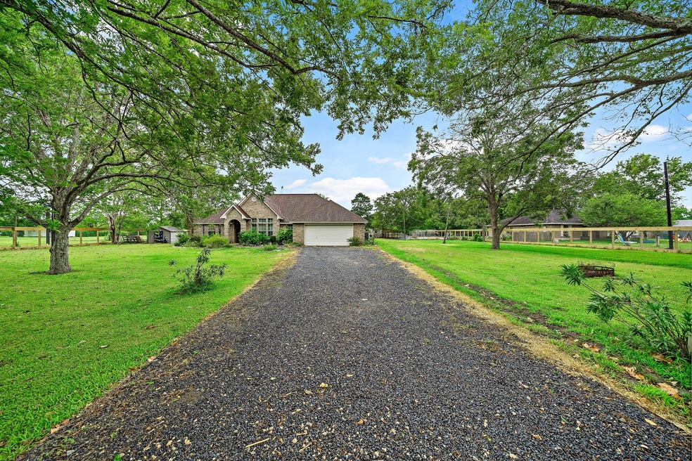 8801 Briarcrest St, Manvel, TX 77578 - photo 1