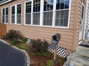 916 Main St, West Warwick, RI 02893 - photo 1