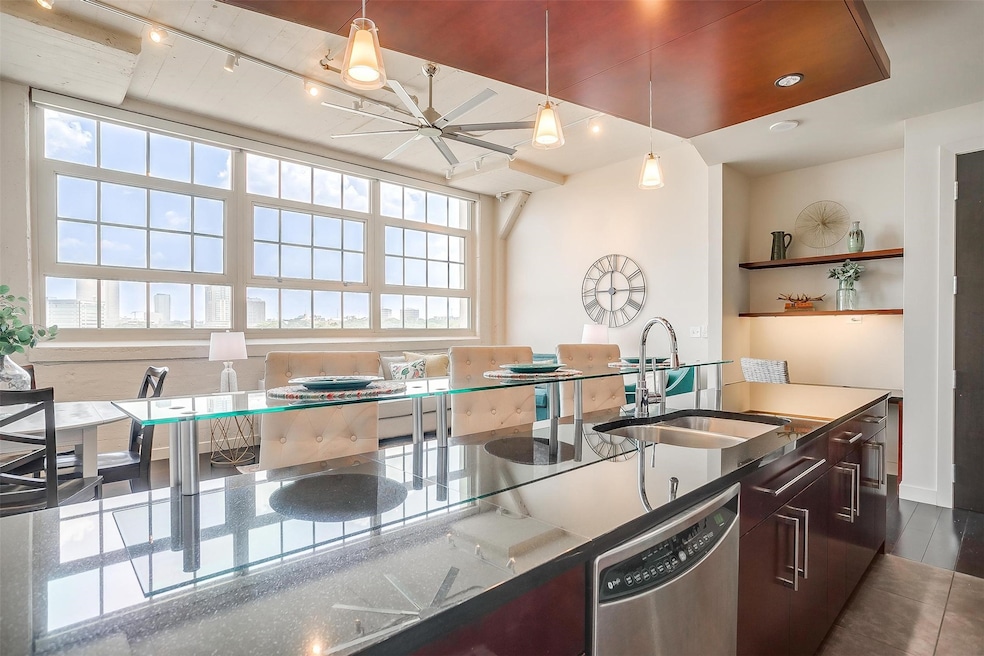 Montgomery Plaza unit 2448, Fort Worth, TX 76107 - photo 1