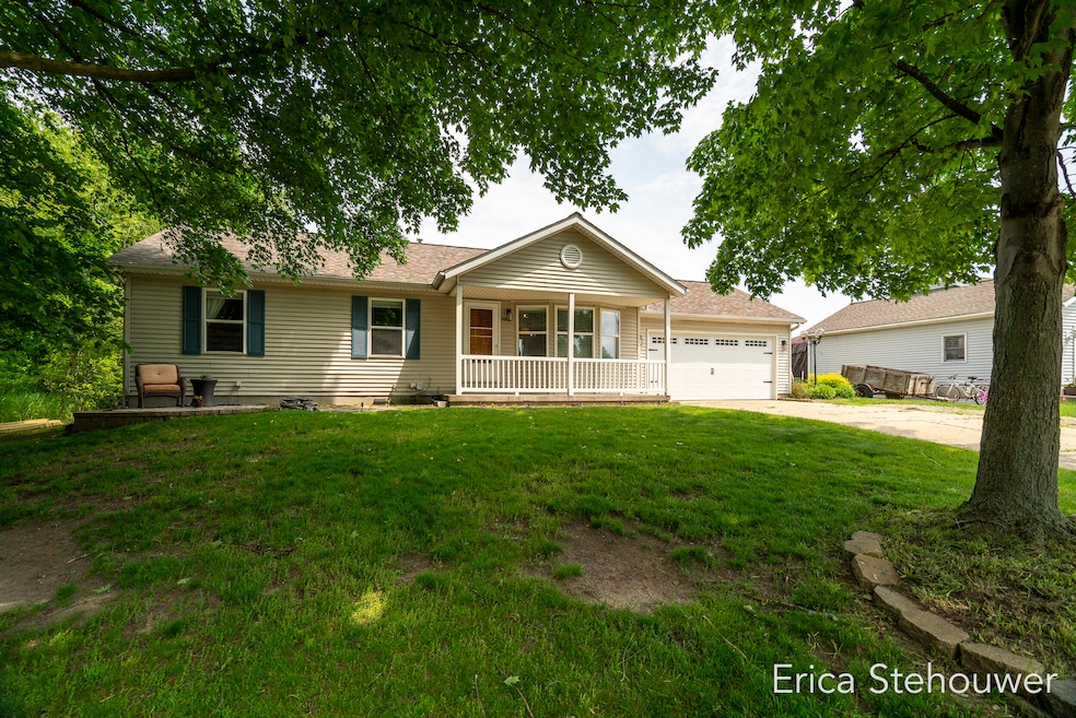 Sunfield Dr.-1