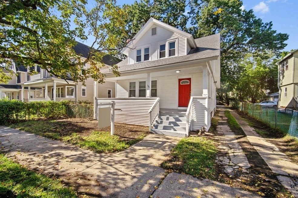 196 Oak Grove Ave, Springfield, MA 01109 - photo 1