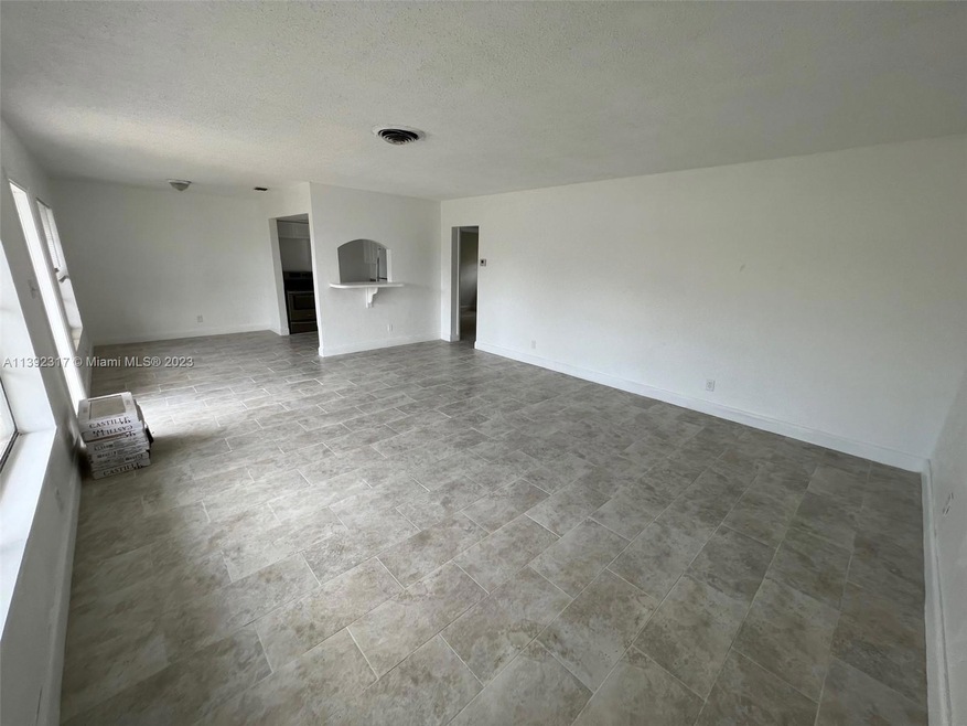 2613 NW 18th Terrace unit 4, Oakland Park, FL 33311 - photo 1