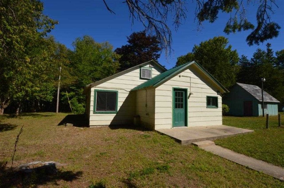 10666 Burgess Rd, Charlevoix, MI 49720 - photo 1