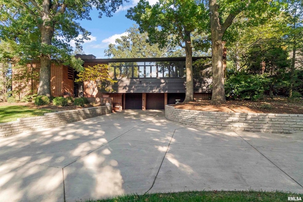 501 E High Point Rd, Peoria, IL 61614 - photo 1