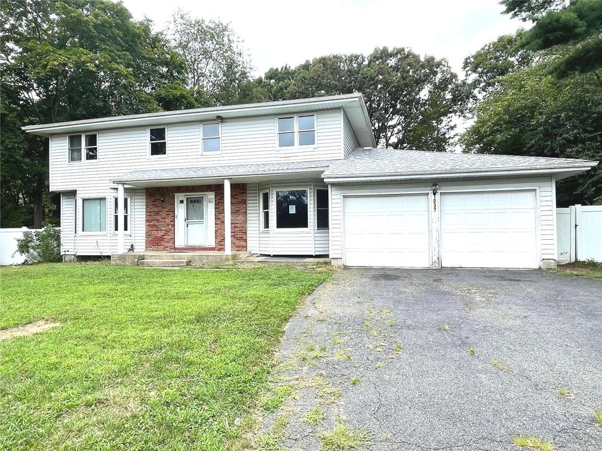 1037 Commack Rd, Dix Hills, NY 11746 - photo 1