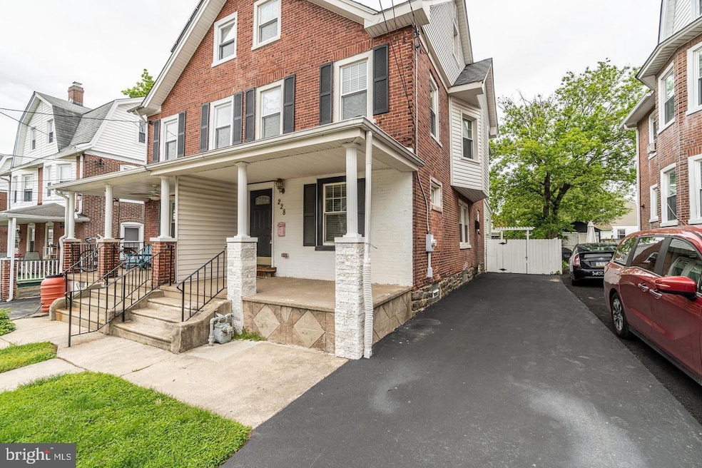 228 Edgemont Ave, Ardmore, PA 19003 - photo 1