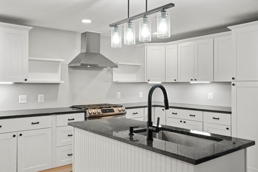 6 Andrews Ave, Hudson, NH 03051 - photo 1