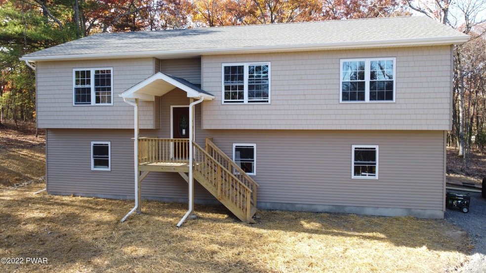 101 Apple Dr, Milford, PA 18337 - photo 1