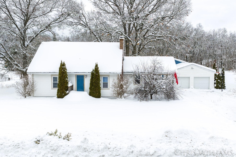 2288 Macarthur Rd, Muskegon, MI 49442 - photo 1