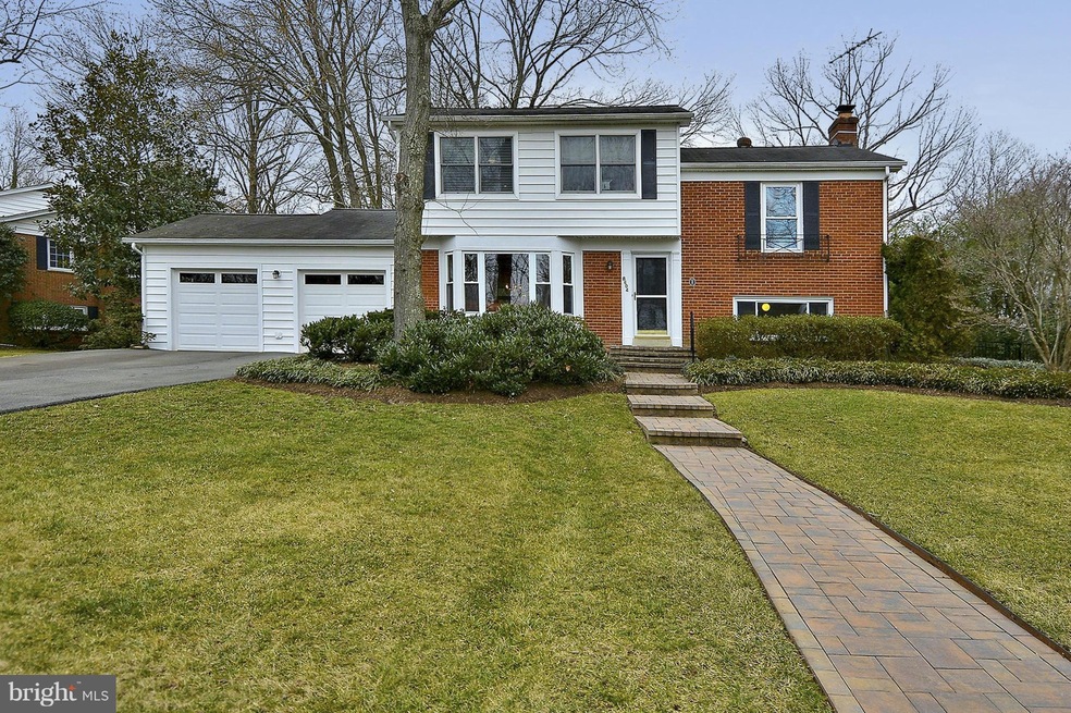 8604 Waterford Rd, Alexandria, VA 22308 - photo 1