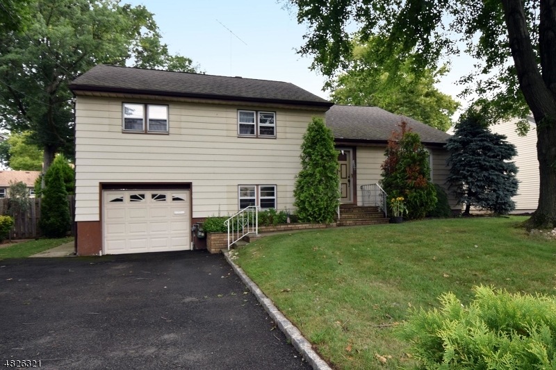 1204 N Stiles St, Linden, NJ 07036 - photo 1