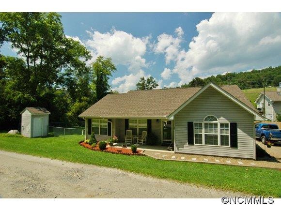 49 Jones Patton Rd, Leicester, NC 28748 - photo 1