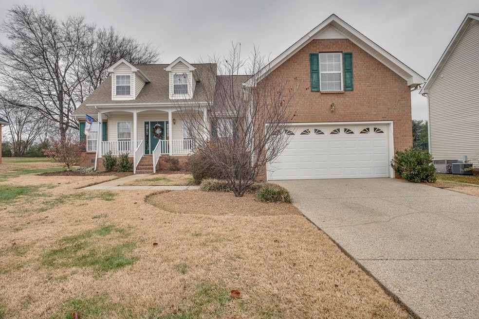 Beautiful Home in Cambridge Farms - 2012 SF 3 BR/ 2 Baths  