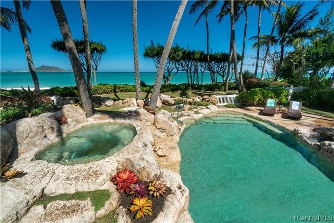 The prime location on Kailua Beach! This view is f