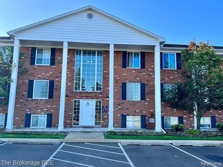 407 W Highland Howell. Unit A4