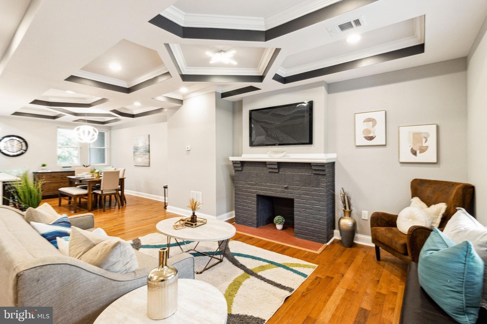 615 N Augusta Ave, Baltimore, MD 21229 - photo 1