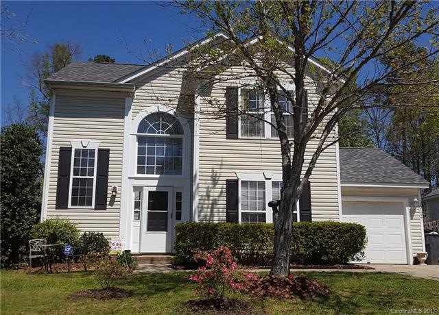 Home just pressure washed, door/shutters painted, 