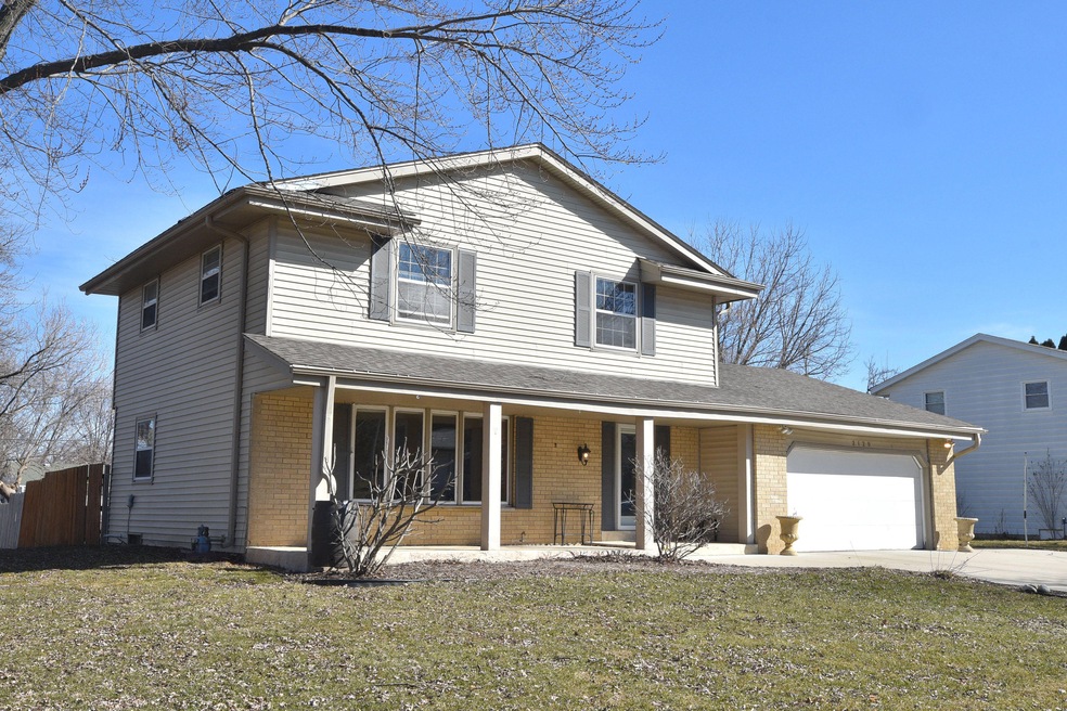 2120 Rambling Rose Rd, Waukesha, WI 53186 - photo 1