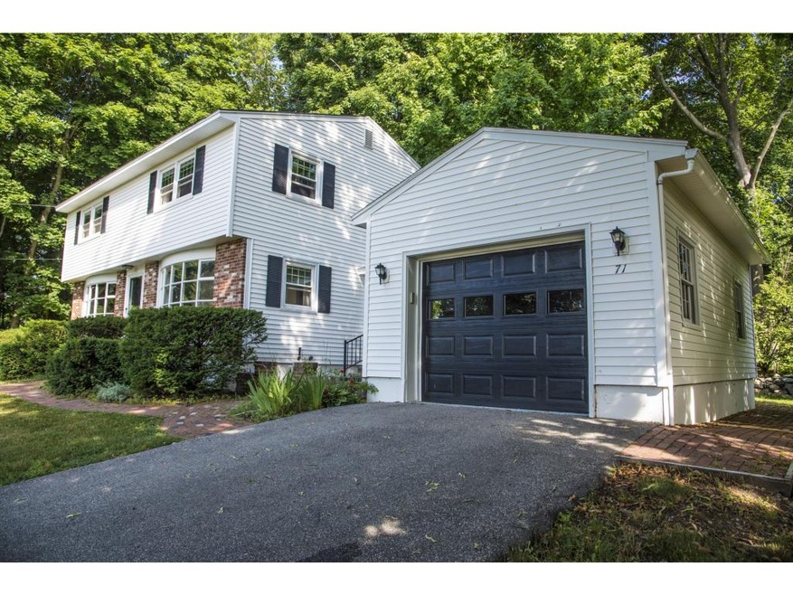 71 Brackett Rd, Portsmouth, NH 03801 - photo 1