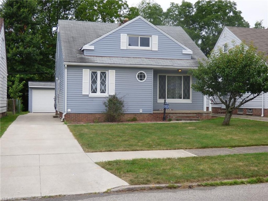 Vinyl siding with brick water table.  Updated wind
