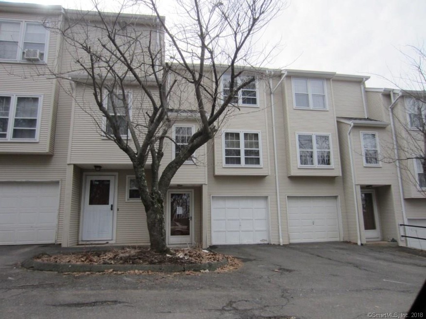 25 Deerwood Ln unit 3, Waterbury, CT 06704 - photo 1