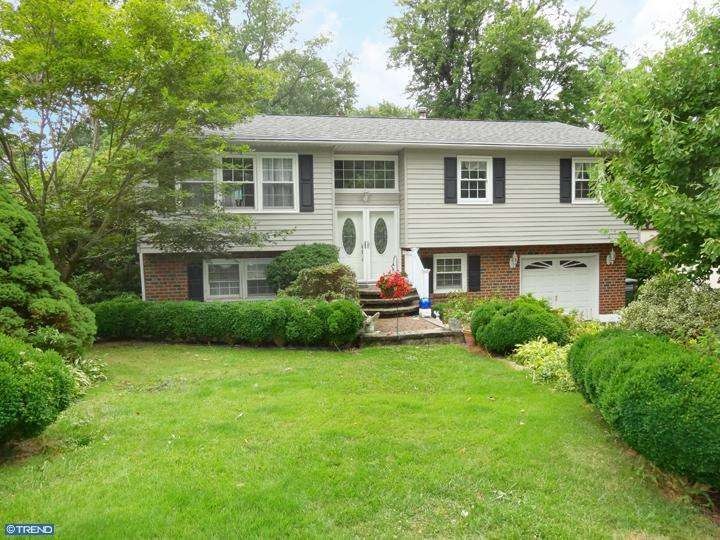 411 Beechwood Ave, Feasterville Trevose, PA 19053 - photo 1