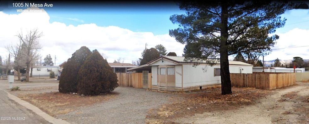 1005 N Mesa Ave front pic