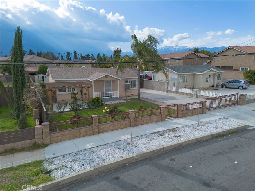 414 S Linden Ave, Rialto, CA 92376 - photo 1