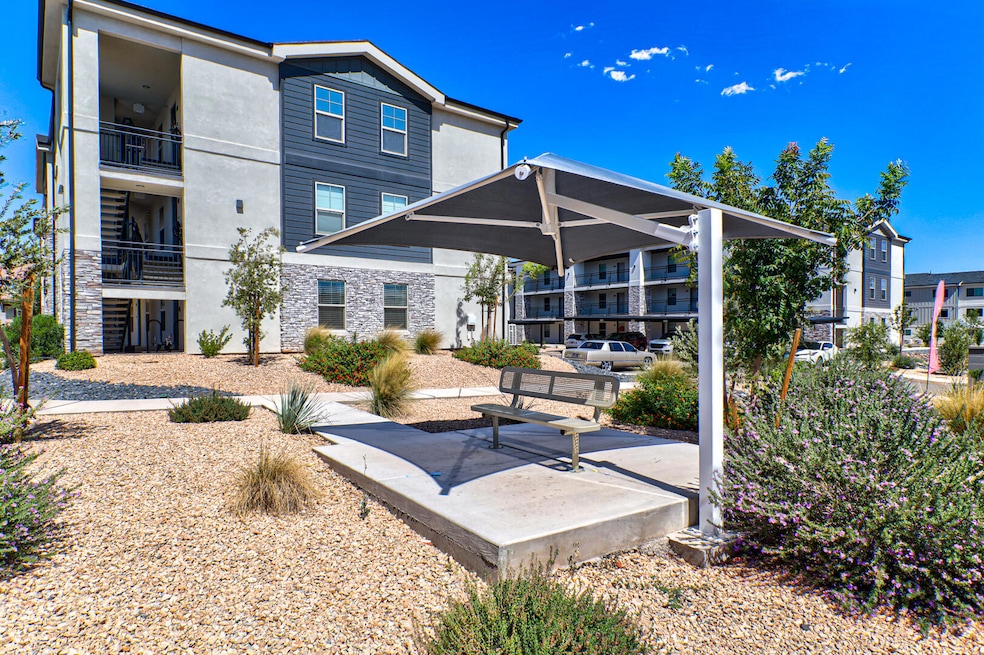 1167 E Telegraph St unit A305, Washington, UT 84780 - photo 1