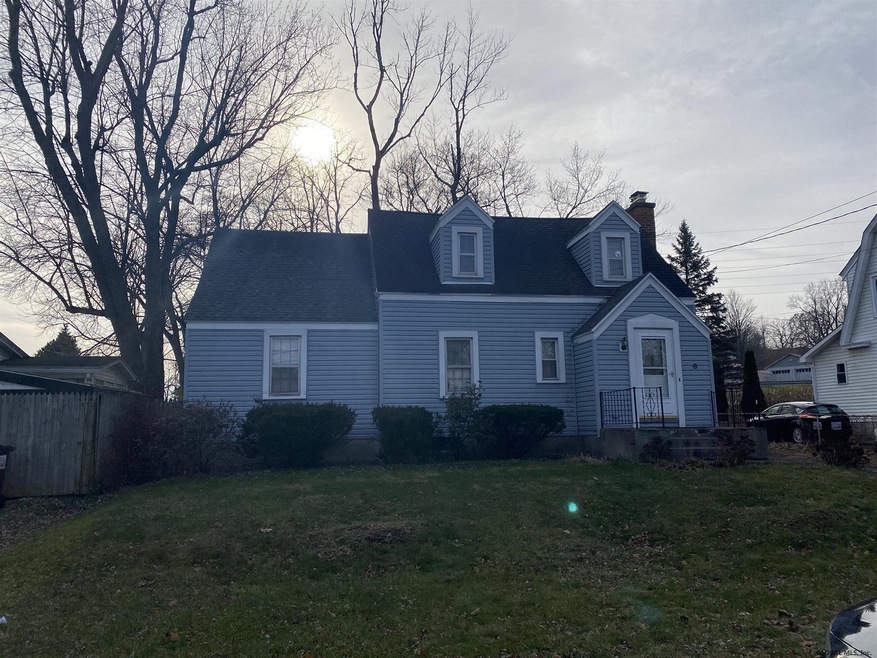 6 Hampton Ave, Rensselaer, NY 12144 - photo 1