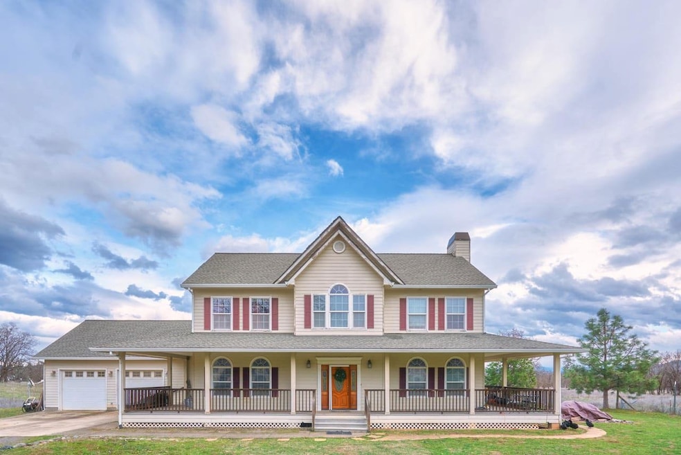 Pending $950,000 • Co-Listing Agent