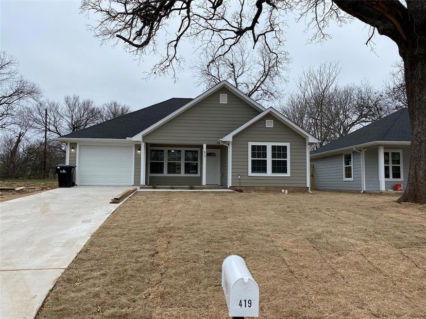 419 W Monterey St, Denison, TX 75020 - photo 1