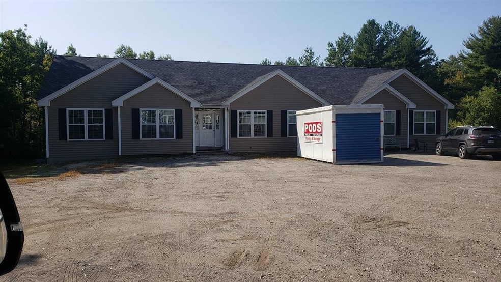 1 Sawyer Way unit A, Pelham, NH 03076 - photo 1