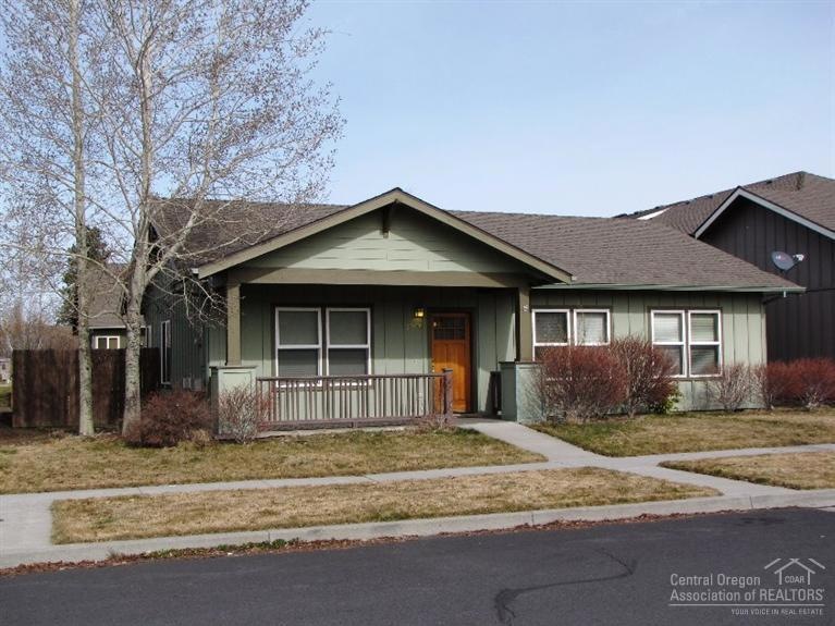20676 Jayhawk Ln, Bend, OR 97702 - photo 1