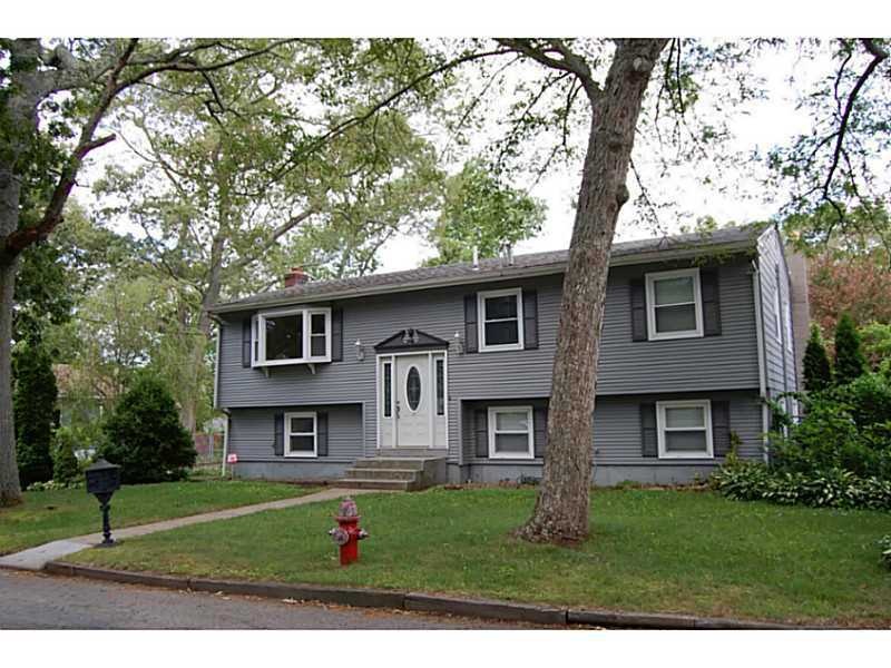 199 Reynolds Ave, Warwick, RI 02889 - photo 1