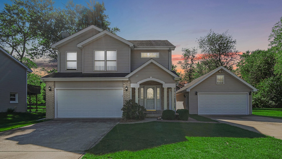 101 E 13th Place, Hobart, IN 46342 - photo 1