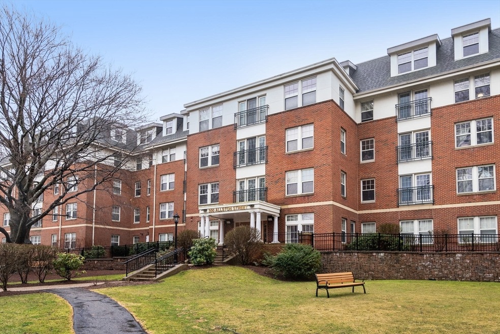 Monarch Condominiums unit 513, Brighton, MA 02135 - photo 1